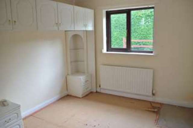  Image of 1 bedroom Bungalow for sale in Ashlin Court Messingham Scunthorpe DN17 at Ashlin Court Messingham Scunthorpe, DN17 3TB