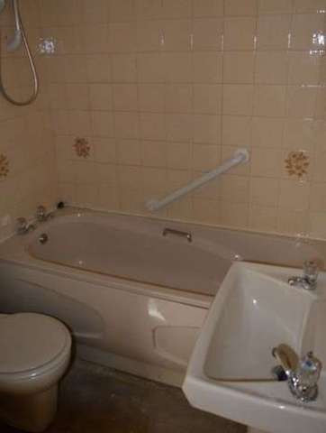  Image of 1 bedroom Bungalow for sale in Ashlin Court Messingham Scunthorpe DN17 at Ashlin Court Messingham Scunthorpe, DN17 3TB