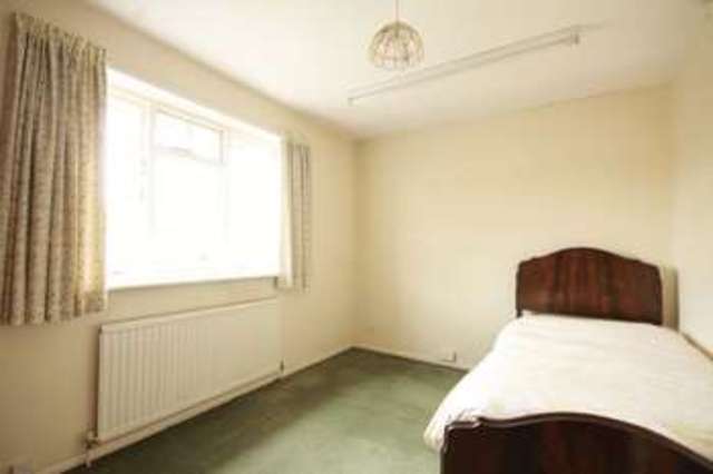  Image of 4 bedroom Detached house for sale in West Farm Drive Ashtead KT21 at West Farm Drive  Ashtead, KT21 2LB
