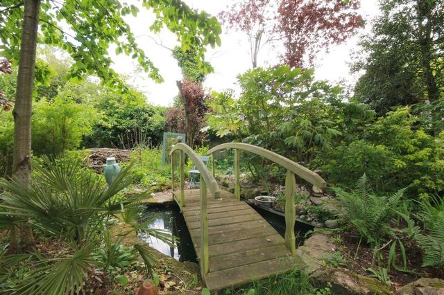  Image of 3 bedroom Detached house for sale in Barnett Wood Lane Ashtead KT21 at Barnett Wood Lane  Ashtead, KT21 2LR