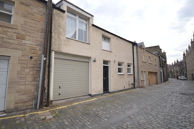  Image of 2 bedroom Terraced house to rent in Atholl Crescent Lane Edinburgh EH3 at West End Edinburgh Edinburgh, EH3 8ET
