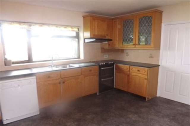  Image of 3 bedroom Detached house to rent in Axton Holywell CH8 at Holywell, CH8 9DH