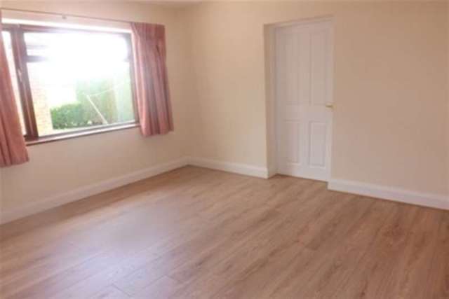  Image of 3 bedroom Detached house to rent in Axton Holywell CH8 at Holywell, CH8 9DH