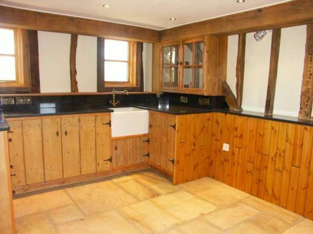  Image of 2 bedroom Barn Conversion to rent in Aylesbury Road Aston Clinton Aylesbury HP22 at Aylesbury Road Aston Clinton Aylesbury, HP22 5AQ