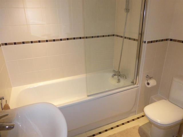  Image of 2 bedroom Flat for sale in Baker Crescent Dartford DA1 at Dartford Kent Dartford, DA1 2NH