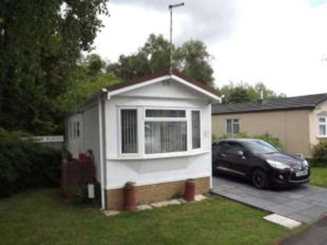  Image of 1 bedroom Retirement Property for sale in Temple Grove Park Bakers Lane West Hanningfield Chelmsford CM2 at Bakers Lane West Hanningfield Galleywood, CM2 8LQ