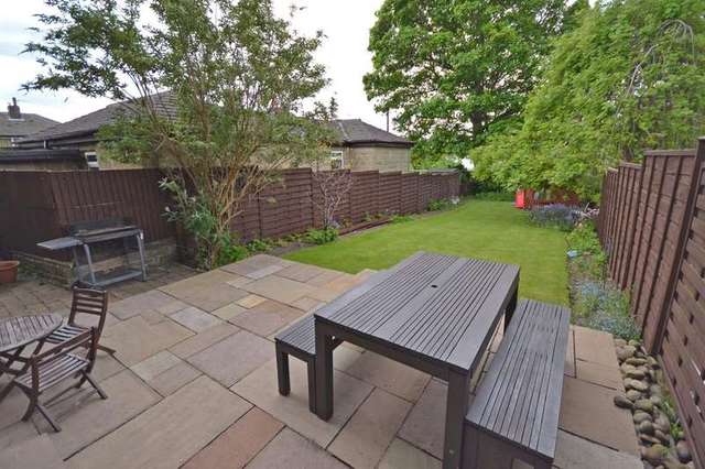  Image of 3 bedroom Semi-Detached house for sale in Bank Street Ossett WF5 at Ossett West Yorkshire, WF5 8PR