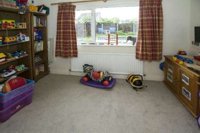  Image of 5 bedroom Detached house for sale in Barbara