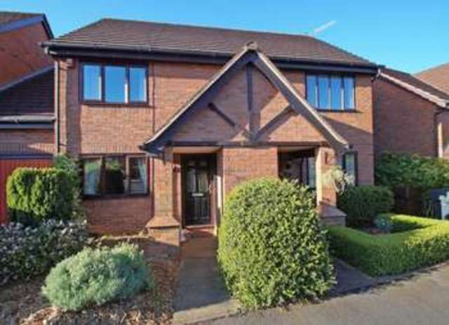  Image of 2 bedroom Terraced house to rent in Bartholemews Lane Bromsgrove B61 at Bartholemews Lane  Bromsgrove, B61 0AY