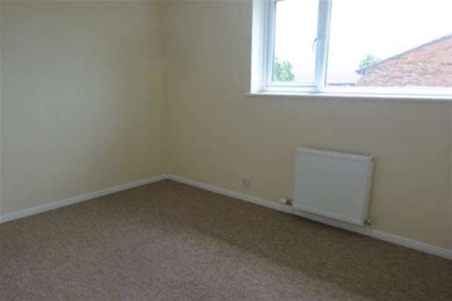  Image of 2 bedroom Detached house to rent in Bartlett Close Taunton TA1 at Taunton, TA1 4NZ