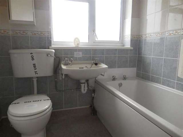  Image of 2 bedroom End of Terrace for sale in Bathurst Road Staplehurst Tonbridge TN12 at Staplehurst Kent Staplehurst, TN12 0LQ