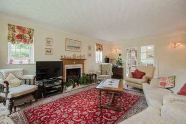  Image of 4 bedroom Detached house for sale in Woodside Road Beaconsfield HP9 at Woodside Road  Beaconsfield, HP9 1JG