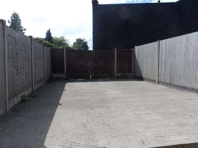  Image of 3 bedroom Detached house to rent in Bearwood Road Bearwood Smethwick B66 at Bearwood Road  Bearwood, B66 4EY