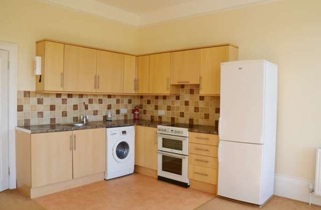  Image of 1 bedroom Flat to rent in Beaufort Villas Bath BA1 at Beaufort Villas Claremont Road Bath, BA1 6LY