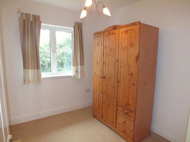  Image of 3 bedroom Semi-Detached house to rent in Beechfield Place Maidenhead SL6 at Maidenhead Berkshire Woodlands Park, SL6 4BP