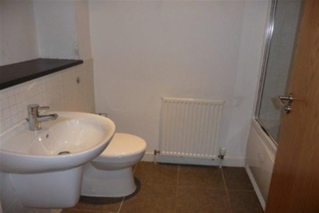 Image of 2 bedroom Flat to rent in Bell Street Glasgow G4 at Calton Glasgow Glasgow, G4 0SZ