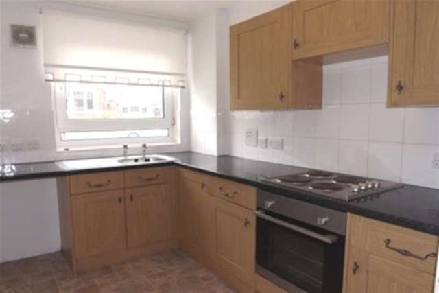  Image of 2 bedroom Flat to rent in Belle Vue Gardens Brighton BN2 at Brighton, BN2 0AN