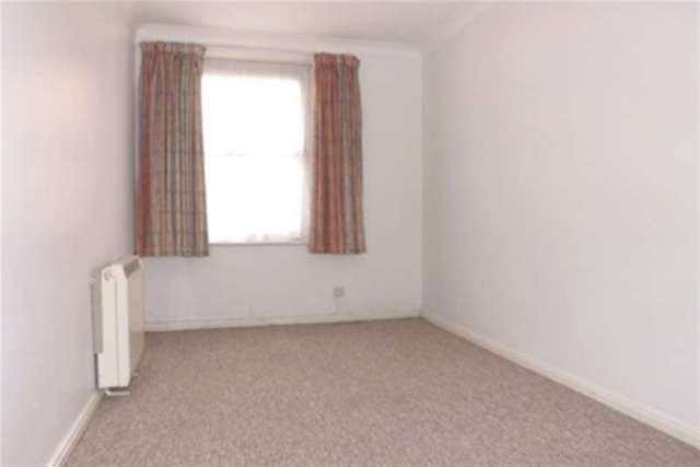  Image of 2 bedroom Flat to rent in Belle Vue Gardens Brighton BN2 at Brighton, BN2 0AN