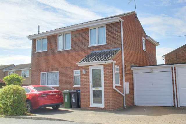  Image of 4 bedroom Detached house for sale in Berkeley Square Hemel Hempstead HP2 at Berkeley Square  Hemel Hempstead, HP2 7QR