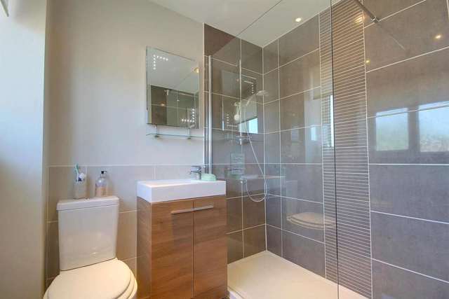 Image of 4 bedroom Detached house for sale in Berkeley Square Hemel Hempstead HP2 at Berkeley Square  Hemel Hempstead, HP2 7QR