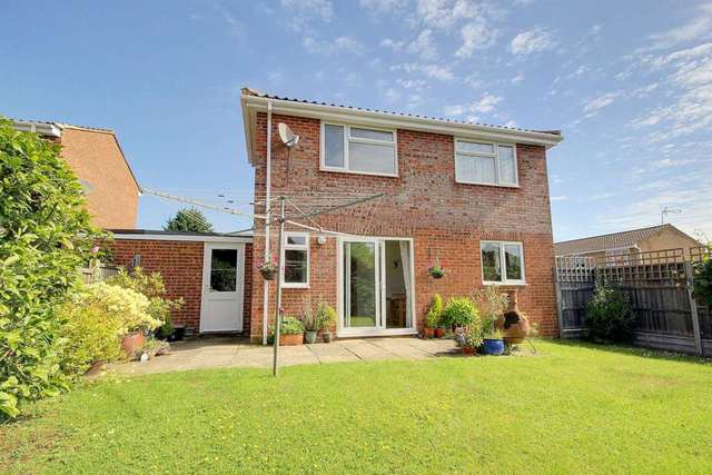  Image of 4 bedroom Detached house for sale in Berkeley Square Hemel Hempstead HP2 at Berkeley Square  Hemel Hempstead, HP2 7QR