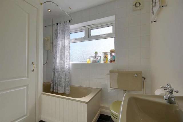  Image of 4 bedroom Detached house for sale in Berkeley Square Hemel Hempstead HP2 at Berkeley Square  Hemel Hempstead, HP2 7QR