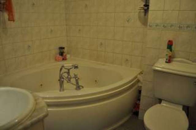  Image of 1 bedroom Property to rent in Alscot Way London SE1 at London, SE1 5XU