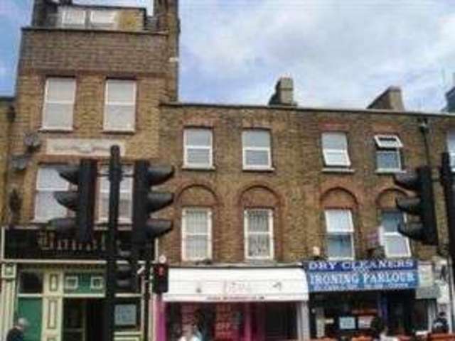  Image of 2 bedroom Flat to rent in Bethnal Green Road London E2 at Bethnal Green Road  Bethnal Green, E2 0AN