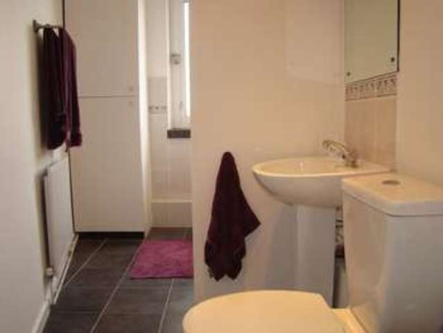 Image of 2 bedroom Flat to rent in Mace Street London E2 at Mace Street  London, E2 0RF