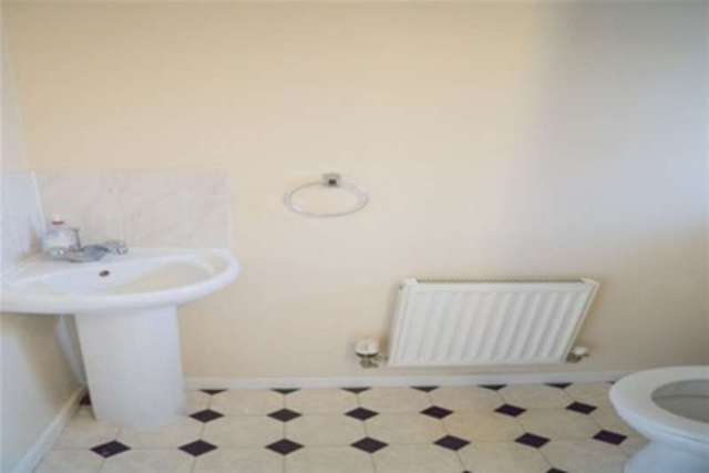  Image of 3 bedroom Detached house to rent in Brunel Drive Biggleswade SG18 at Biggleswade, SG18 8BH
