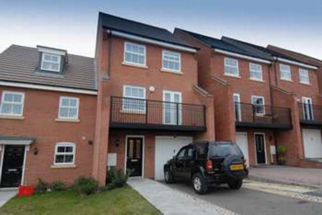  Image of 3 bedroom Terraced house to rent in Binder Close Higham Ferrers Rushden NN10 at Binder Close Higham Ferrers Rushden, NN10 8PH
