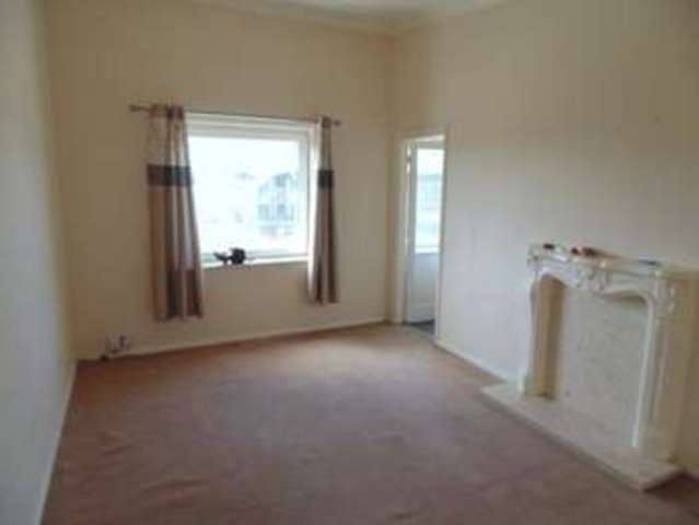  Image of 1 bedroom Flat to rent in Birmingham Road Wylde Green Sutton Coldfield B72 at Birmingham Road  Sutton Coldfield, B72 1AT