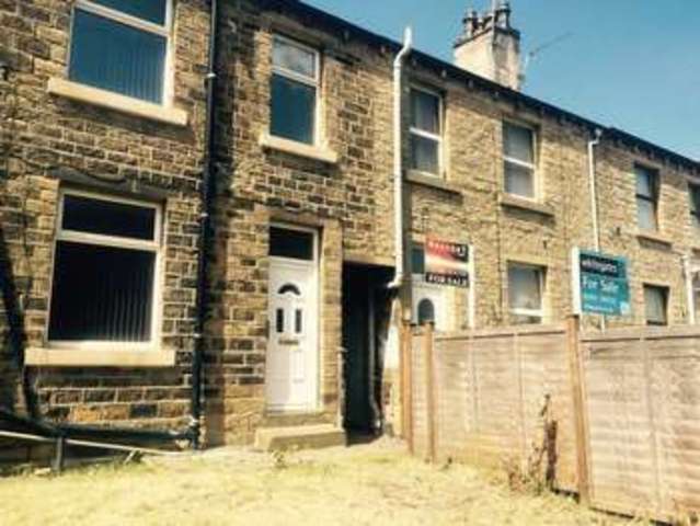  Image of 2 bedroom Terraced house to rent in Blacker Road North Birkby Huddersfield HD1 at Blacker Road North  Huddersfield, HD1 5HQ