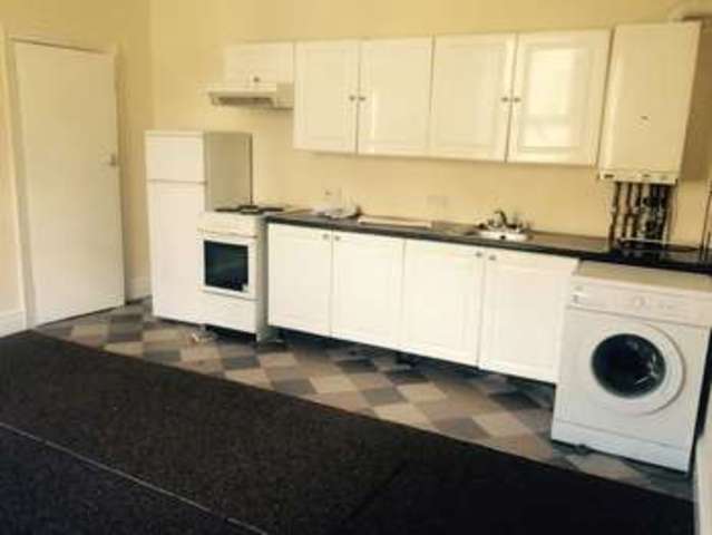  Image of 1 bedroom Terraced house to rent in Blacker Road North Birkby Huddersfield HD1 at Blacker Road North  Huddersfield, HD1 5HQ