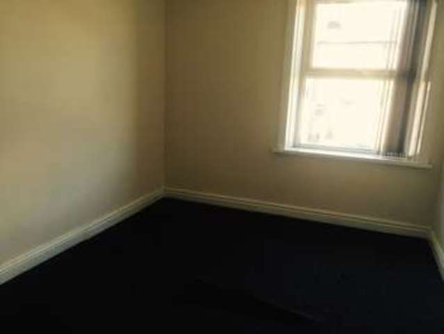  Image of 1 bedroom Terraced house to rent in Blacker Road North Birkby Huddersfield HD1 at Blacker Road North  Huddersfield, HD1 5HQ