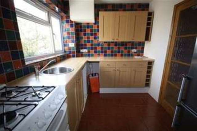  Image of 2 bedroom Flat to rent in Horn Lane Woodford Green IG8 at Blenheim Court, Horn Lane  Woodford Green, IG8 9AQ