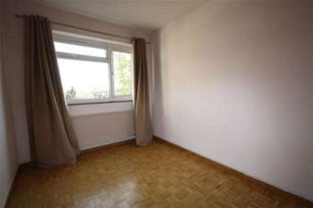  Image of 2 bedroom Flat to rent in Horn Lane Woodford Green IG8 at Blenheim Court, Horn Lane  Woodford Green, IG8 9AQ