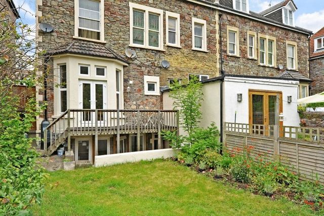  Image of 2 bedroom Flat for sale in Blenheim Road Redland Bristol BS6 at Blenheim Road Redland Bristol, BS6 7JW