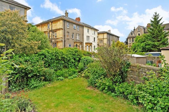  Image of 2 bedroom Flat for sale in Blenheim Road Redland Bristol BS6 at Blenheim Road Redland Bristol, BS6 7JW