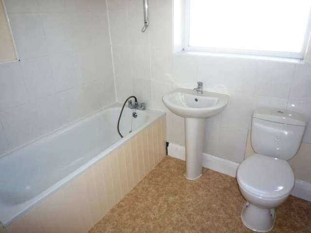  Image of 2 bedroom Apartment to rent in Bond Street Ipswich IP4 at Bond Street  Ipswich, IP4 1JD