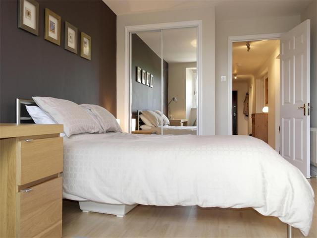  Image of 3 bedroom Flat to rent in Bonnethill Place Dundee DD1 at City Centre Dundee Dundee, DD1 2AD