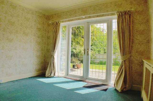  Image of 4 bedroom Detached house to rent in Petersfield Road Boscombe Bournemouth BH7 at Boscombe East Bournemouth, BH7 6QE