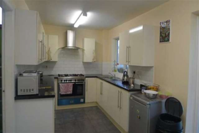  Image of 3 bedroom Semi-Detached house to rent in Boswell Drive Walsgrave on Sowe Coventry CV2 at Coventry, CV2 2DH
