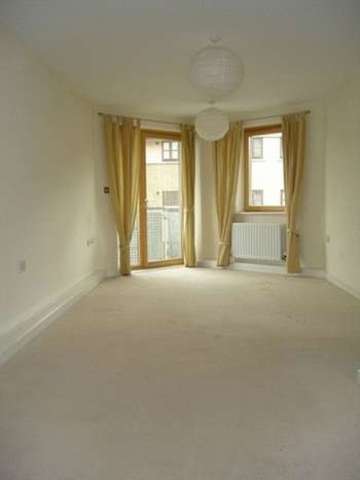  Image of 2 bedroom Flat to rent in Lefevre Walk London E3 at Lefevre Walk  London, E3 2RL