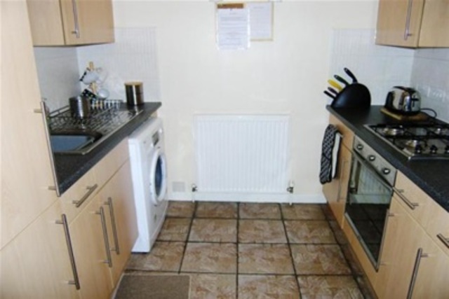  Image of 2 bedroom Flat to rent in Brabloch Park Paisley PA3 at Paisley Renfrewshire Renfrewshire, PA3 4QD