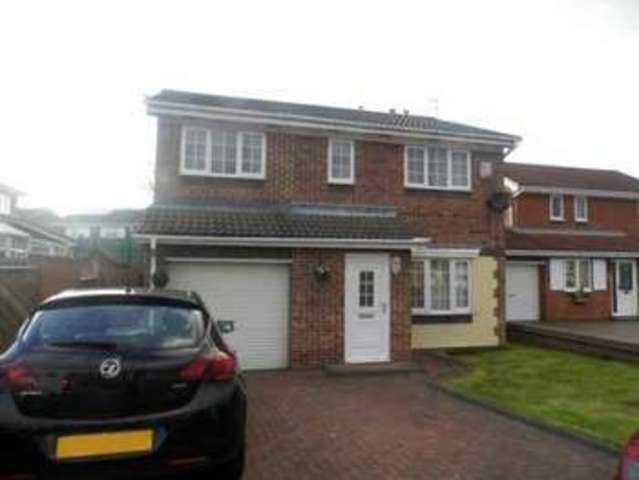  Image of 4 bedroom Detached house for sale in Brackenbeds Close Pelton Chester Le Street DH2 at Chester Le Street Durham Chester Le Street, DH2 1XJ