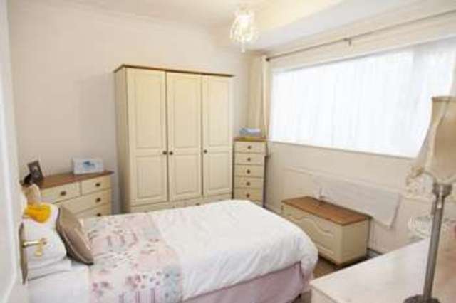  Image of 3 bedroom Semi-Detached house for sale in Bradvue Crescent Bradville Milton Keynes MK13 at Bradvue Crescent Bradville Milton Keynes, MK13 7AH