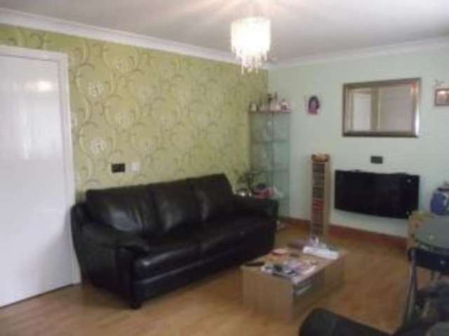  Image of 2 bedroom Retirement Property for sale in Stuarts Way Chapel Hill Braintree CM7 at Braintree Essex Braintree, CM7 3RF