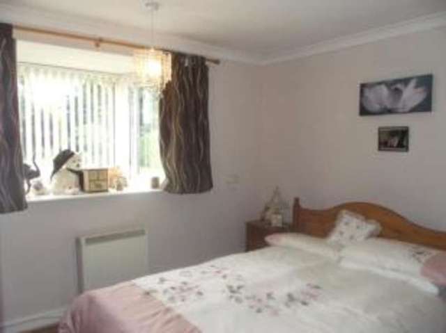  Image of 2 bedroom Retirement Property for sale in Stuarts Way Chapel Hill Braintree CM7 at Braintree Essex Braintree, CM7 3RF