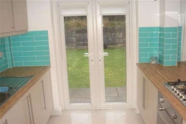  Image of 3 bedroom Property to rent in Bramcote Drive Solihull B91 at Solihull, B91 2HT